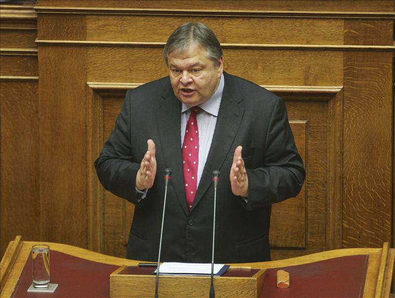 El Parlamento griego comienza a debatir los decisivos presupuestos de 2012