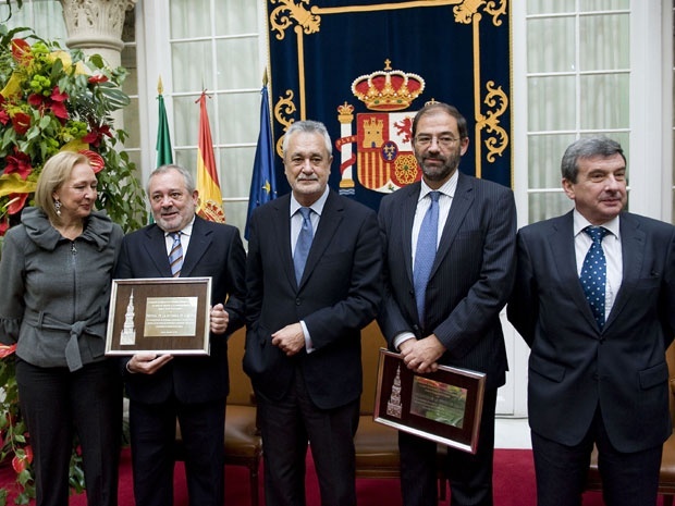 Griñán, García Garrido y Coves presiden este domingo el acto institucional por el XXXIII aniversario de la Constitución