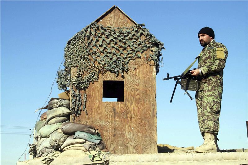 Mueren tres soldados de la OTAN en Afganistán al explotar un artefacto