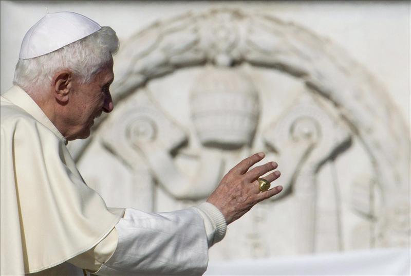 El papa exhorta a los cristianos a ser sobrios en su estilo de vida