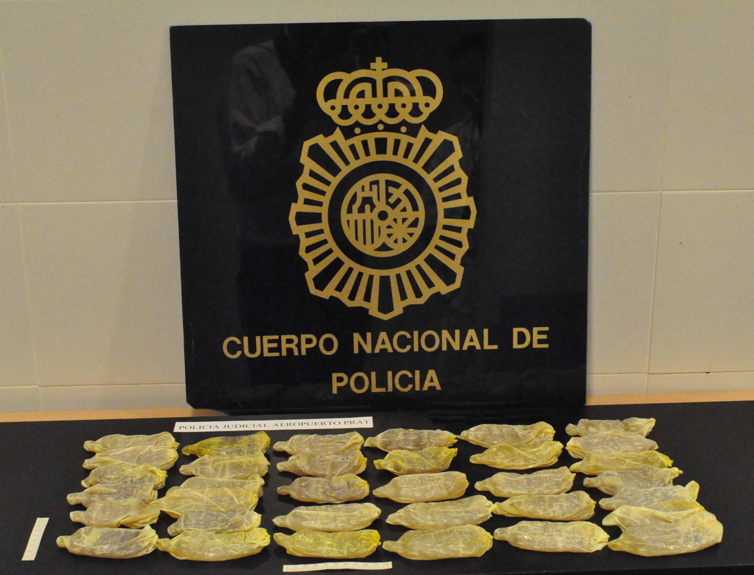 Intervienen 6,3 kilos de cocaína a viajeros en el Aeropuerto de El Prat