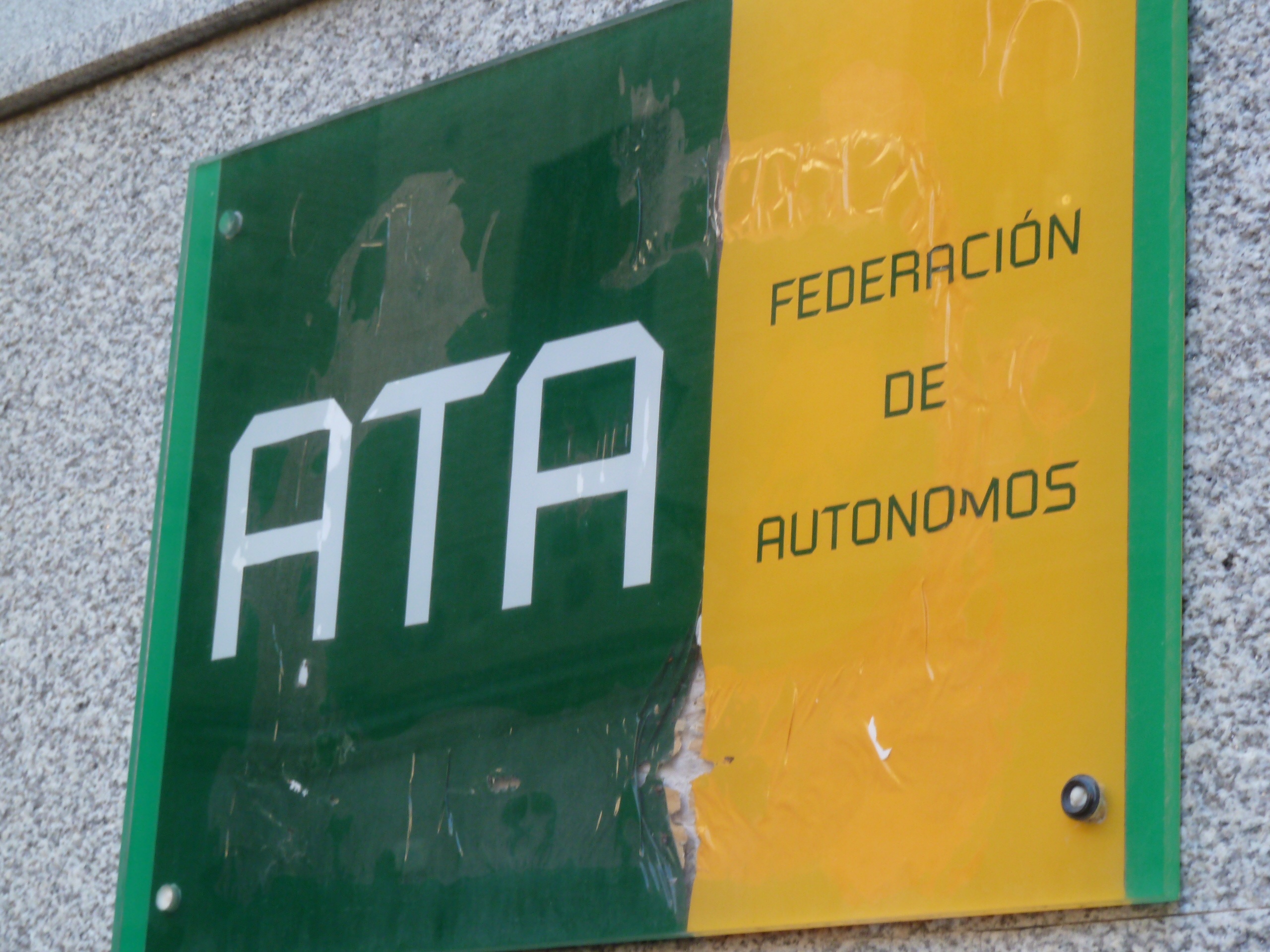 Los autónomos de Navarra han adelantado 28 millones por el IVA de facturas no cobradas, según ATA