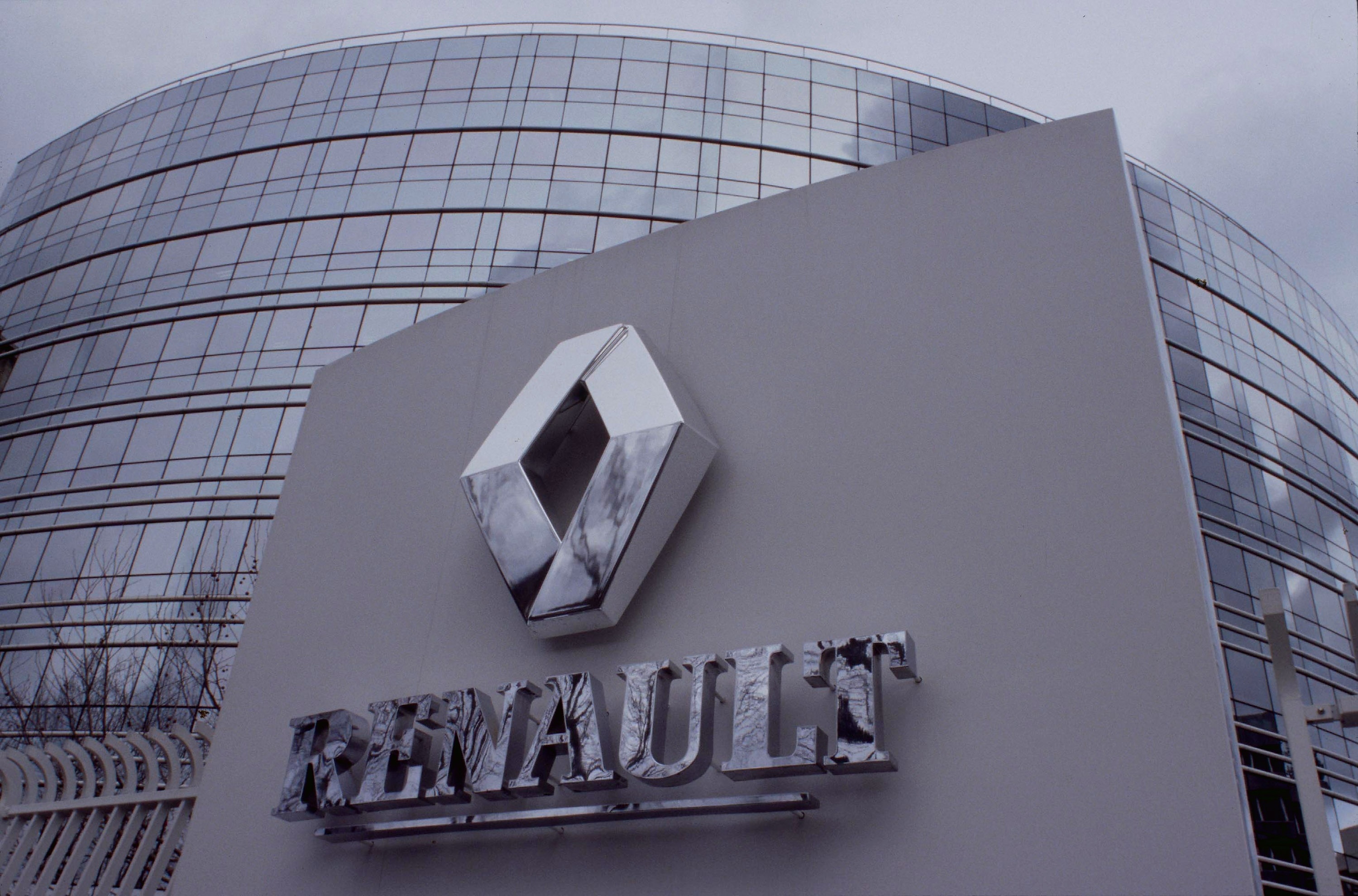 Renault y sindicatos acuerdan un ERE de 29 días en 2012 para la fábrica de Carrocerías (Valladolid)