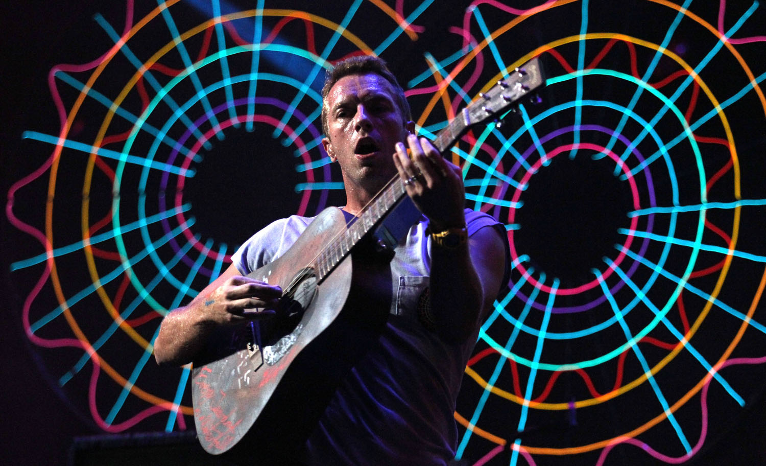 Chris Martin, de Coldplay: «Lady Gaga escribe mejores canciones que yo»