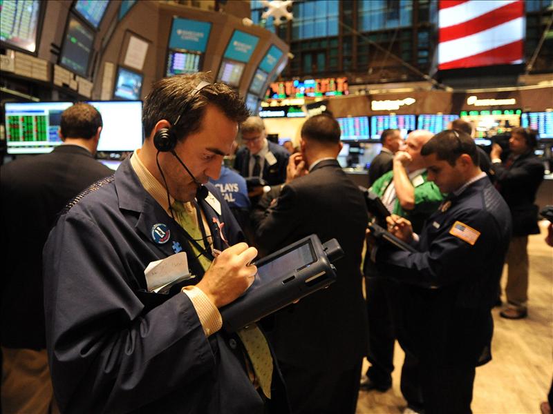 Wall Street abre con un descenso del 0,78 por ciento mientras persisten los temores sobre Europa