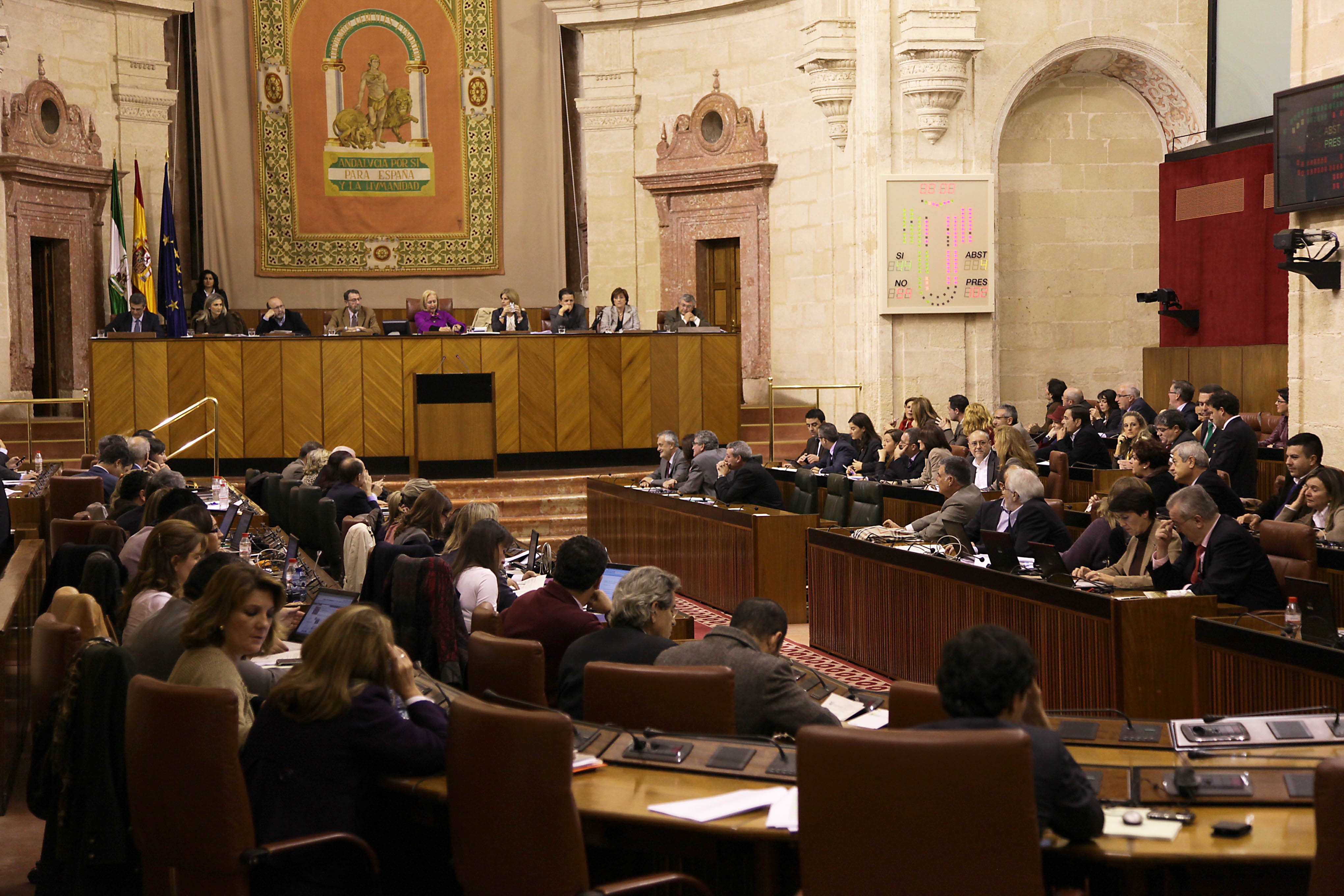 La modificación de la LOUA supera el debate de totalidad en el Parlamento andaluz, tras rechazarse la enmienda de IU-CA