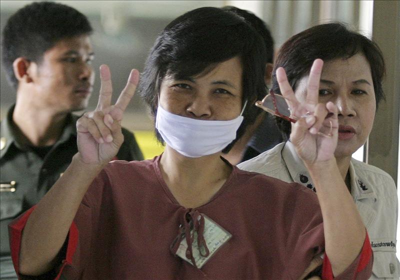 Condenan a 15 años de cárcel a una tailandesa por delitos de lesa majestad