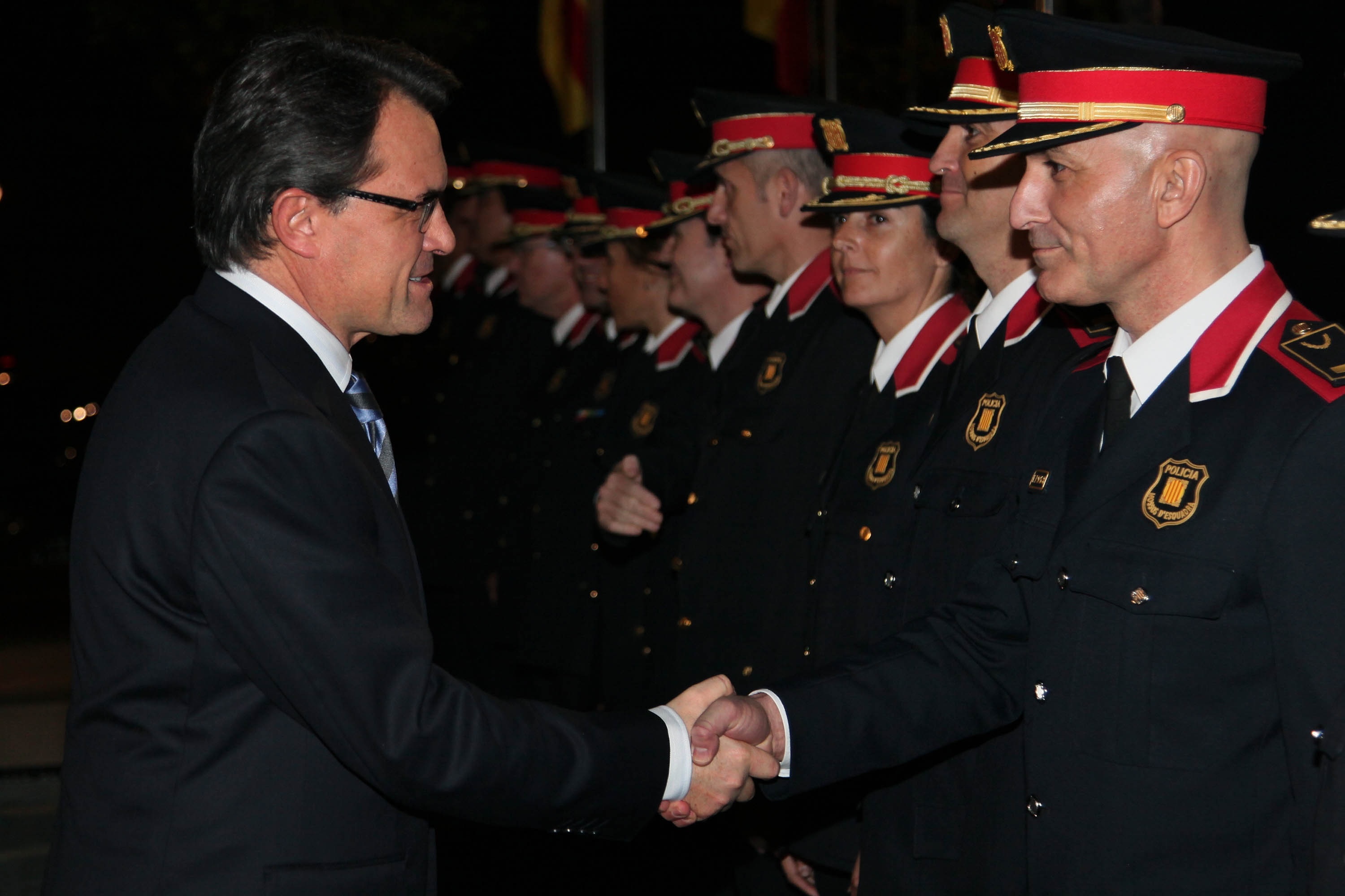 El presidente de la Generalitat catalana llama a los funcionarios a tener una comportamiento «ejemplar»