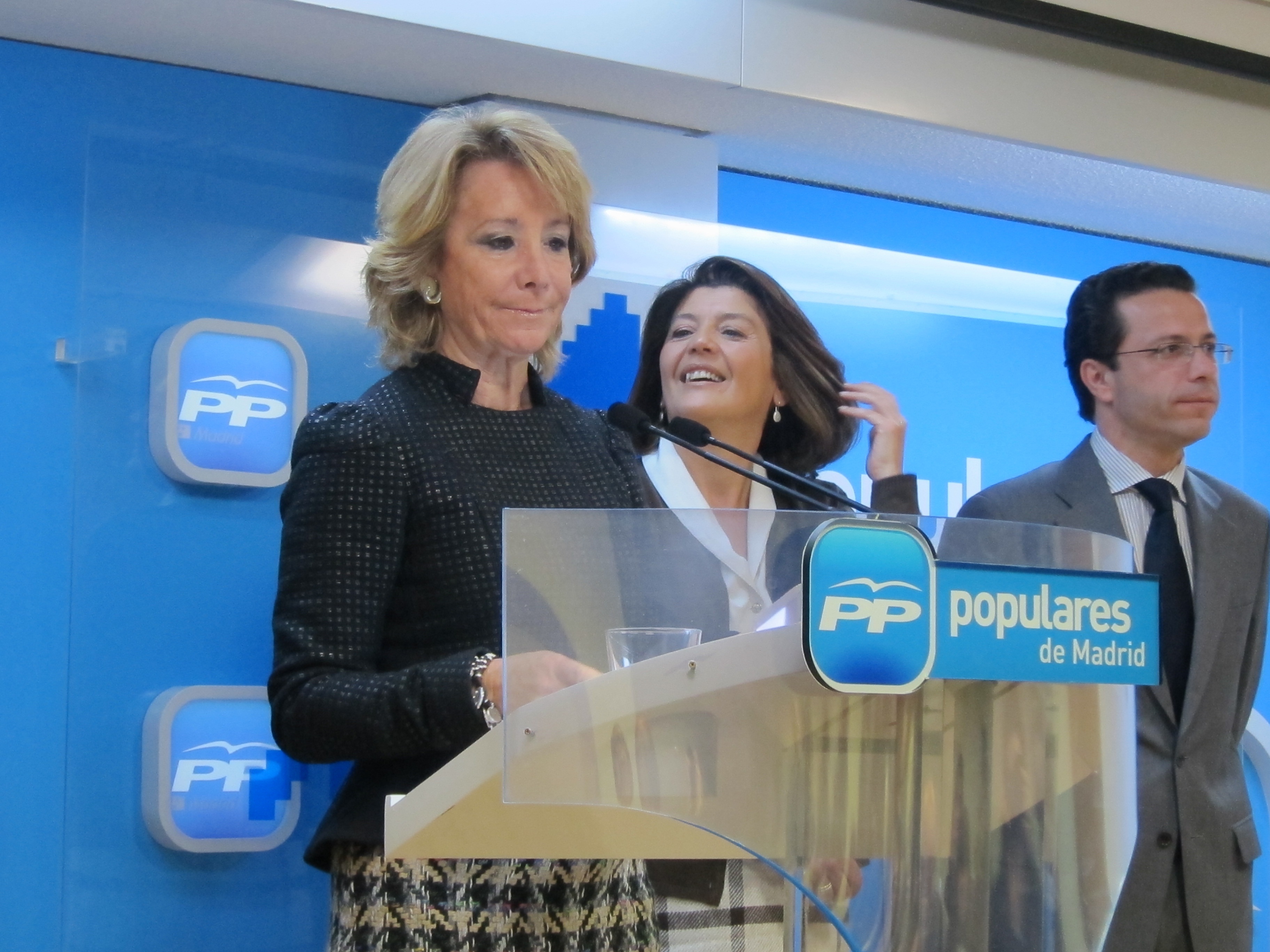 Aguirre dice que 2011 ha sido «el año de los éxitos del PP» y la antesala de 2012 que empezará con Rajoy en La Moncloa