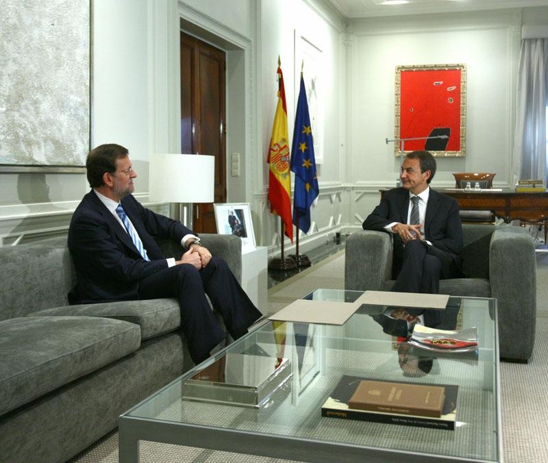 Zapatero y Rajoy se reunirán este viernes en Moncloa para completar el traspaso de poderes