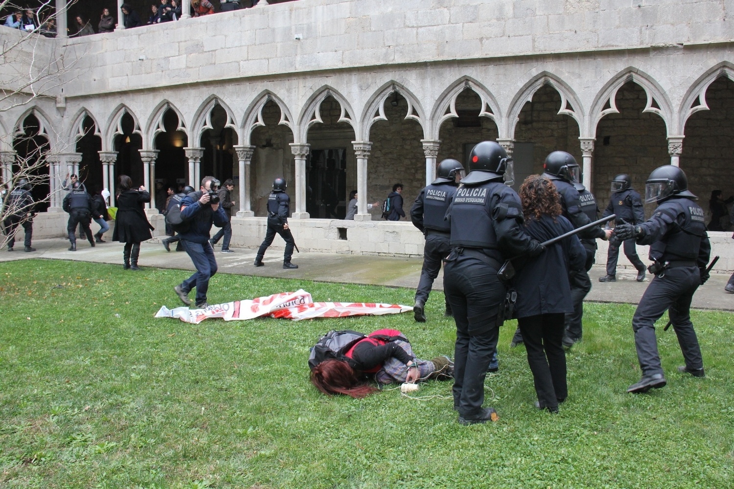 Tres detenidos en los altercados durante la visita de Mas a la Universidad de Girona