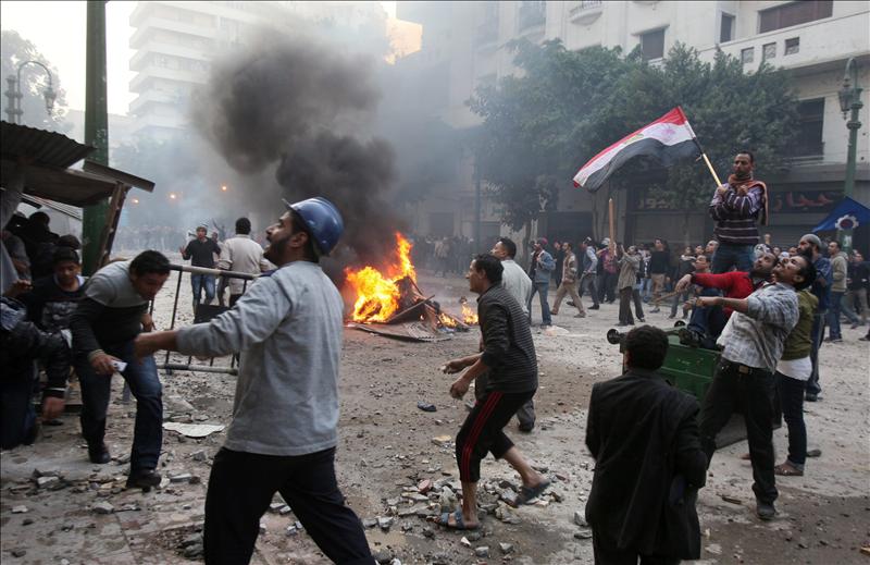 Las autoridades egipcias elevan a seis el número de muertos en los disturbios en el centro de El Cairo