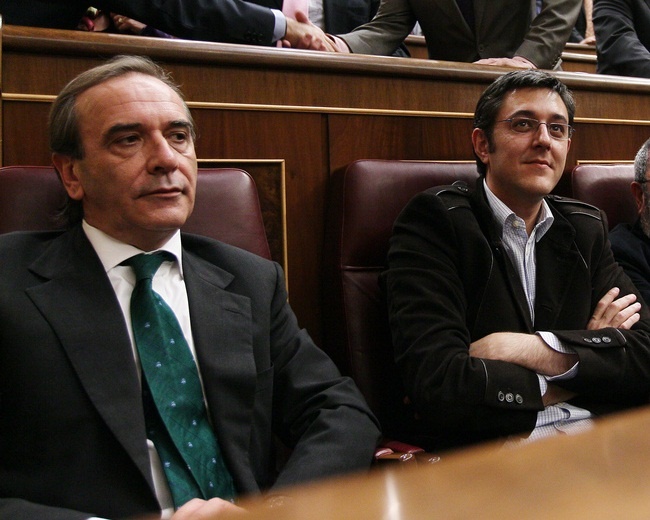 Madina (PSOE) dice que Rubalcaba estuvo «muy por encima» del discurso plagado de «vacíos» de Rajoy