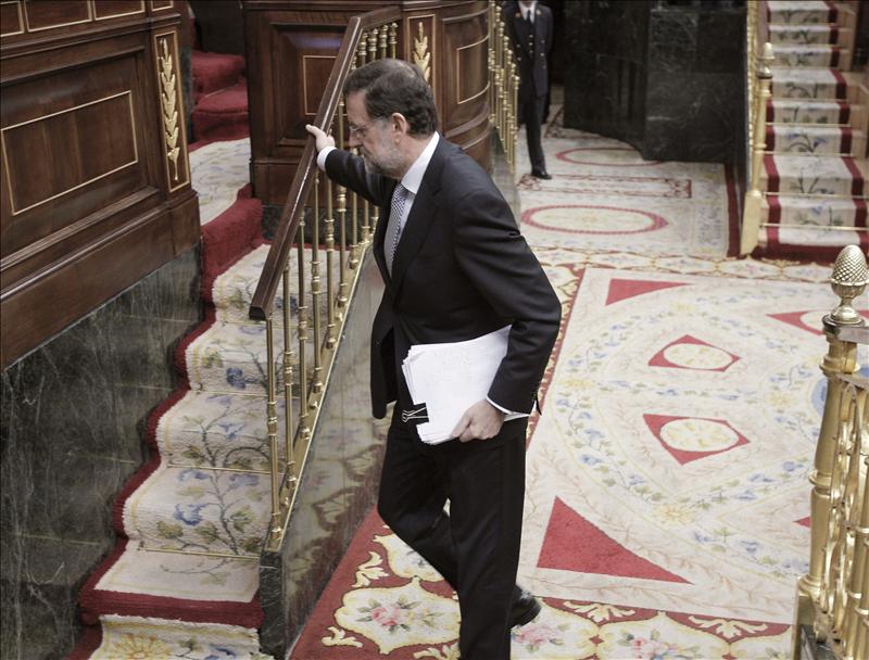 Rajoy anuncia que no habrá reposición de personal en el sector público