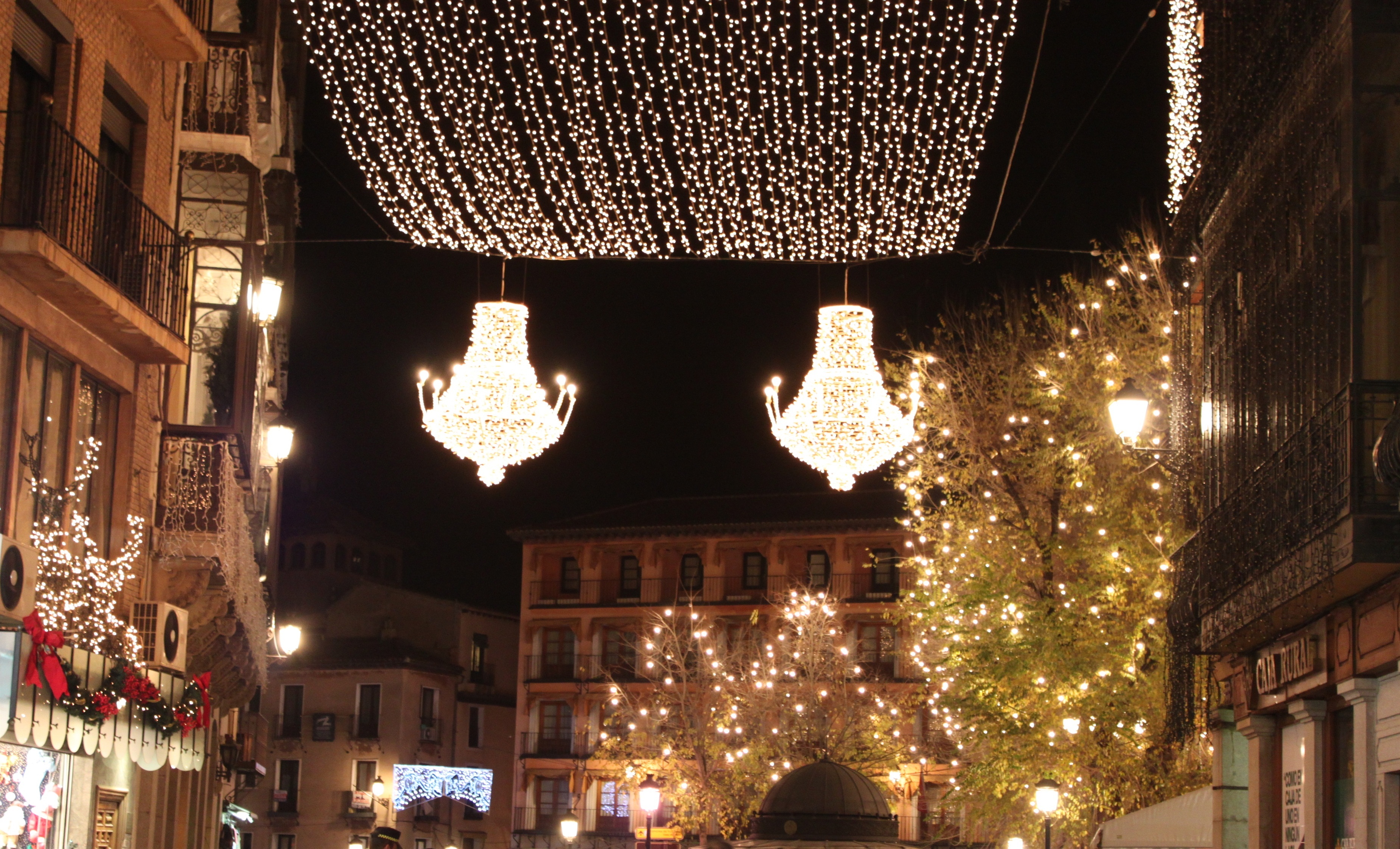 Las ciudades españolas reducen un 23 por ciento los kwh consumidos en alumbrado navideño y cada ciudadano …