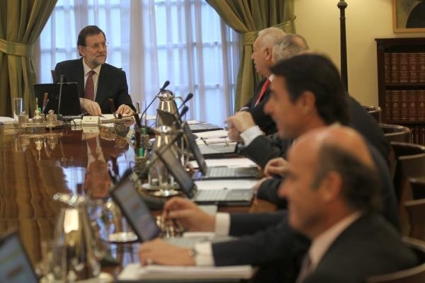 Rajoy avisa que las medidas de ajuste más importantes llegarán con los Presupuestos del 2012