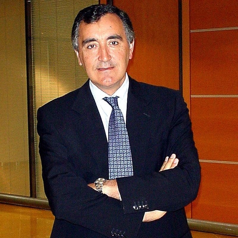 Castellano percibe 899.290 euros como presidente de Novagalicia Banco y tiene blindaje por valor de su sueldo