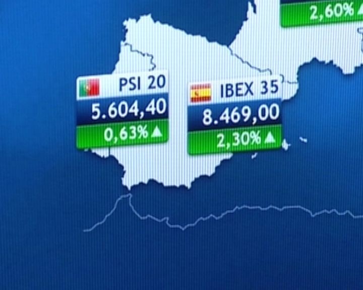 El Ibex se anota un 2,34 por ciento gracias al fuerte impulso de Santander y BBVA
