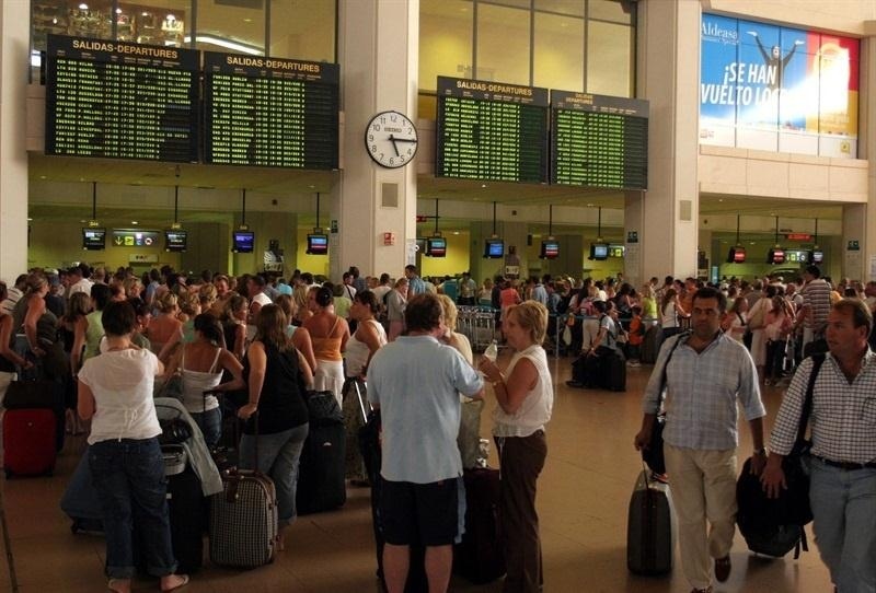 Aena Aeropuertos cierra 2011 con 204 millones de pasajeros, un 6% más