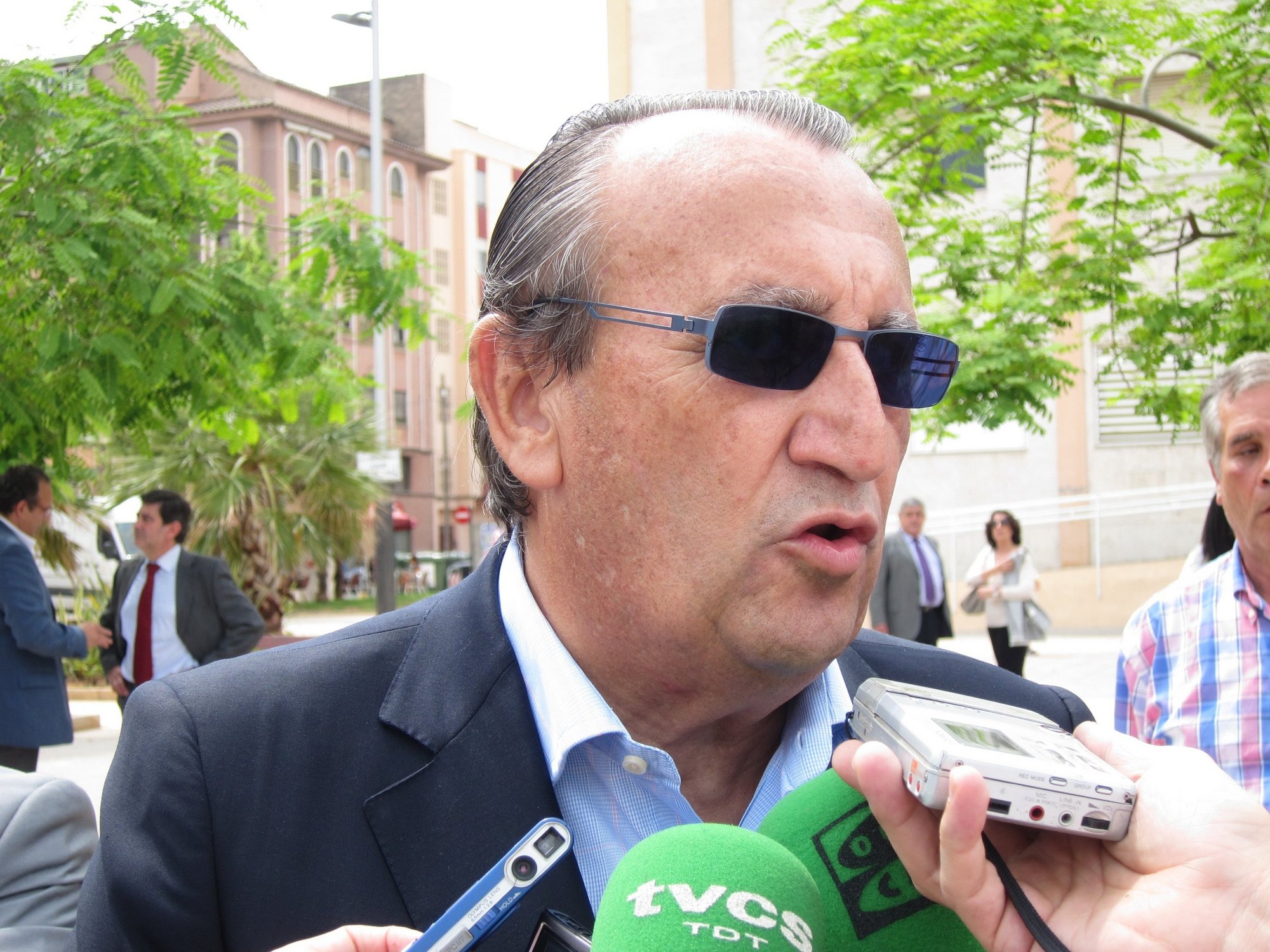 Carlos Fabra manifiesta la voluntad de que el aeropuerto de Castellón esté en funcionamiento antes de mayo
