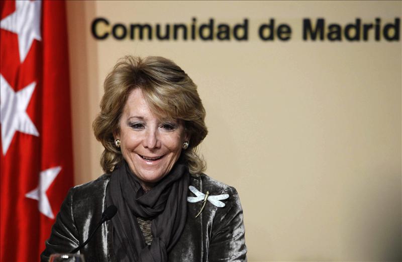 Aguirre apoya la subida de impuestos de Rajoy que achaca a la mala gestión del PSOE