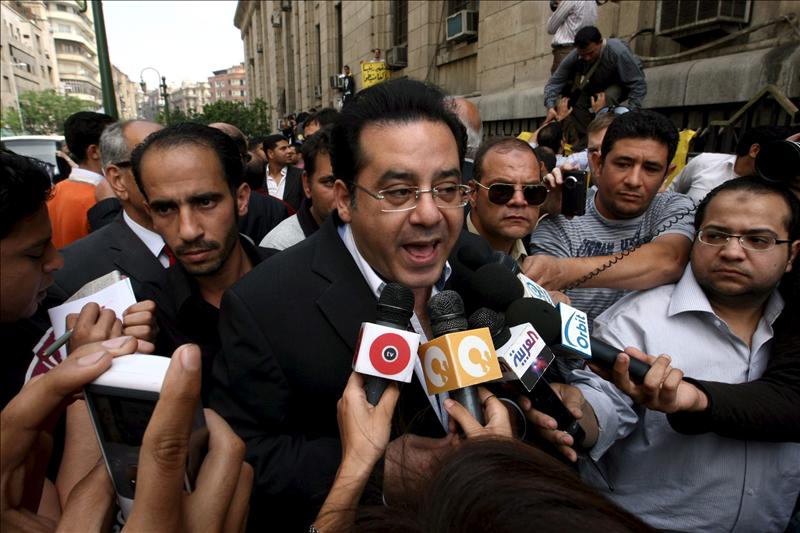 Prohíben viajar al candidato presidencial egipcio acusado de instigar los choques