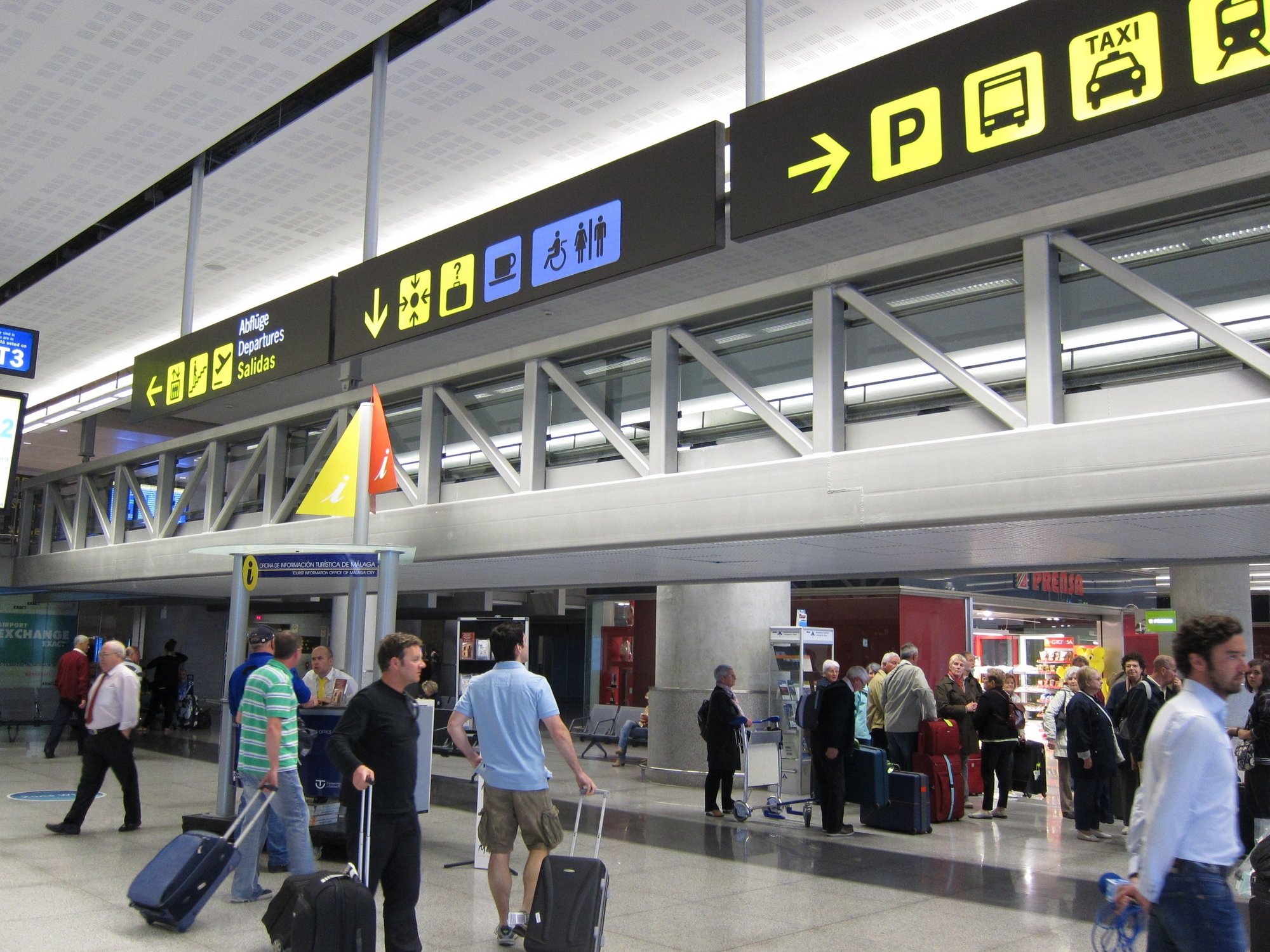 Los aeropuertos andaluces registran 20,47 millones de pasajeros en 2011, un 7,16% más que el año anterior