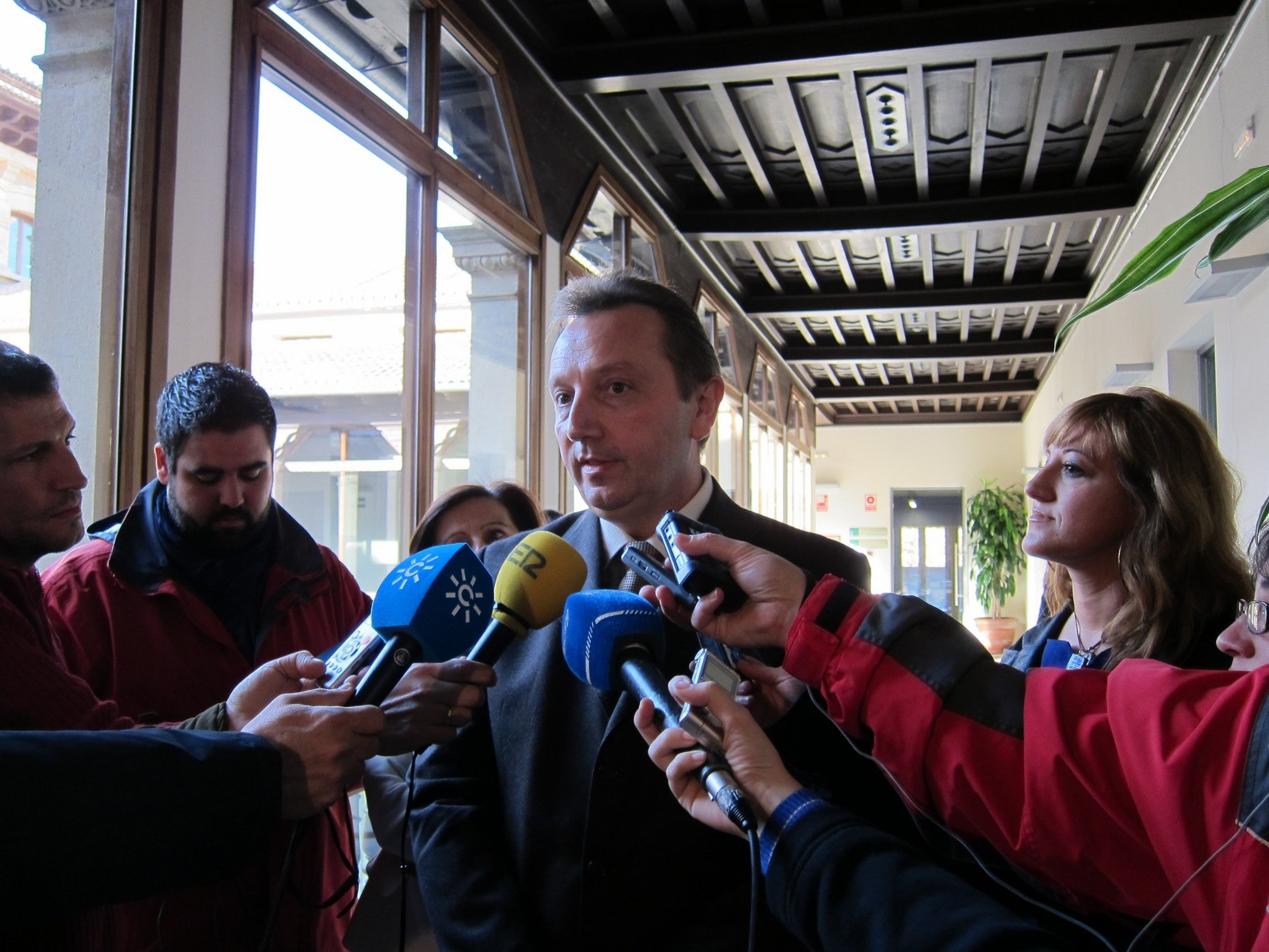 El consejero andaluz de Empleo afirma que Guerrero ha pedido volver a la Junta y que su solicitud está siendo estudiada