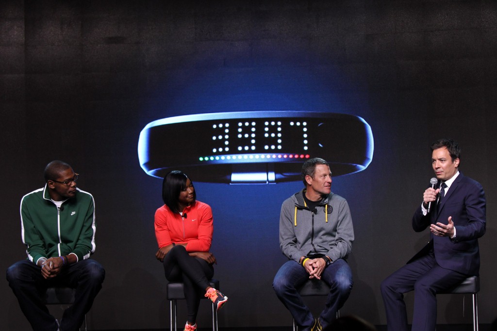 Nike salta al campo de la electrónica con una pulsera que mide la actividad física
