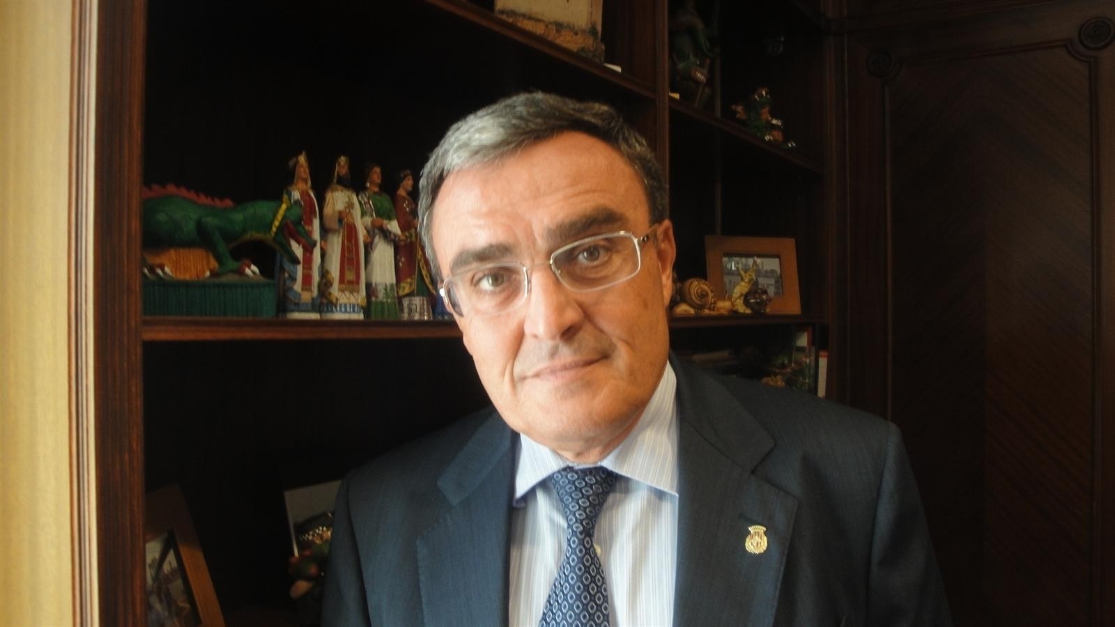 Alcalde de Lleida cree que Chacón «tiene fácil comprometerse» con la voz propia del PSC en Madrid