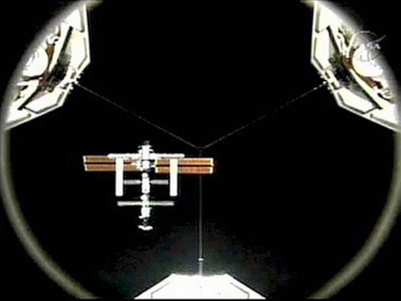 La Estación Espacial Internacional corrige su órbita para evitar la basura espacial