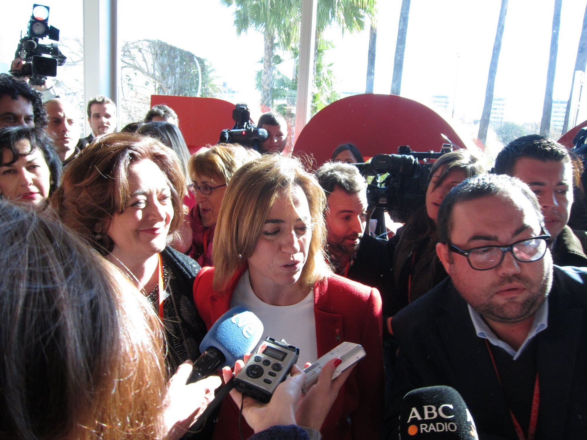 Chacón hará oposición «útil a España» pero no para intereses del PP