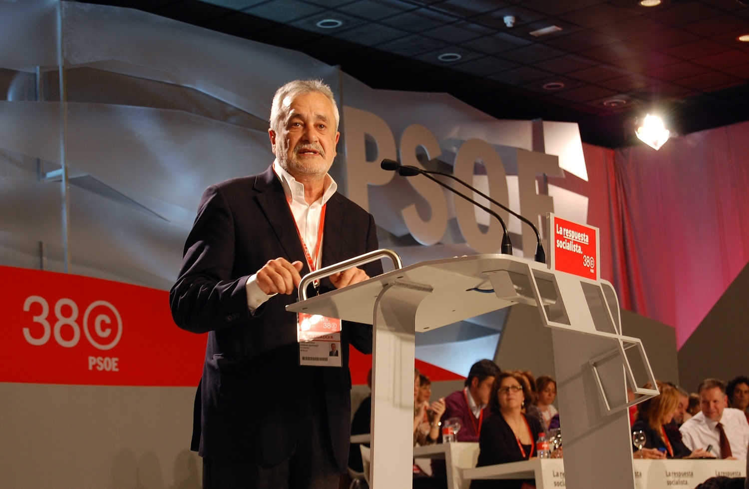 Griñán encabezará la lista del PSOE-A al Parlamento por la provincia