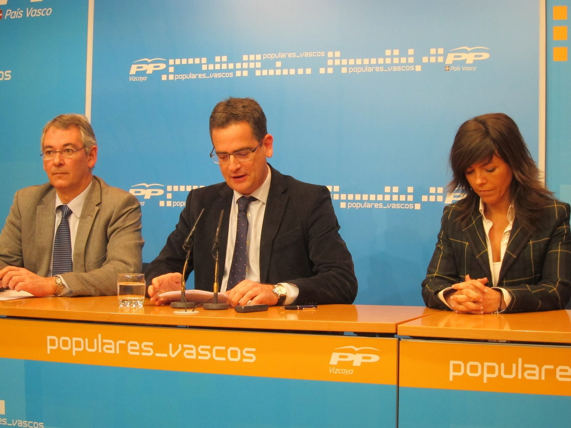 PP insta a PSE y PNV a la «unidad de acción» ante la crisis y dice que en Euskadi hay «dificultades», pero no «quiebra»