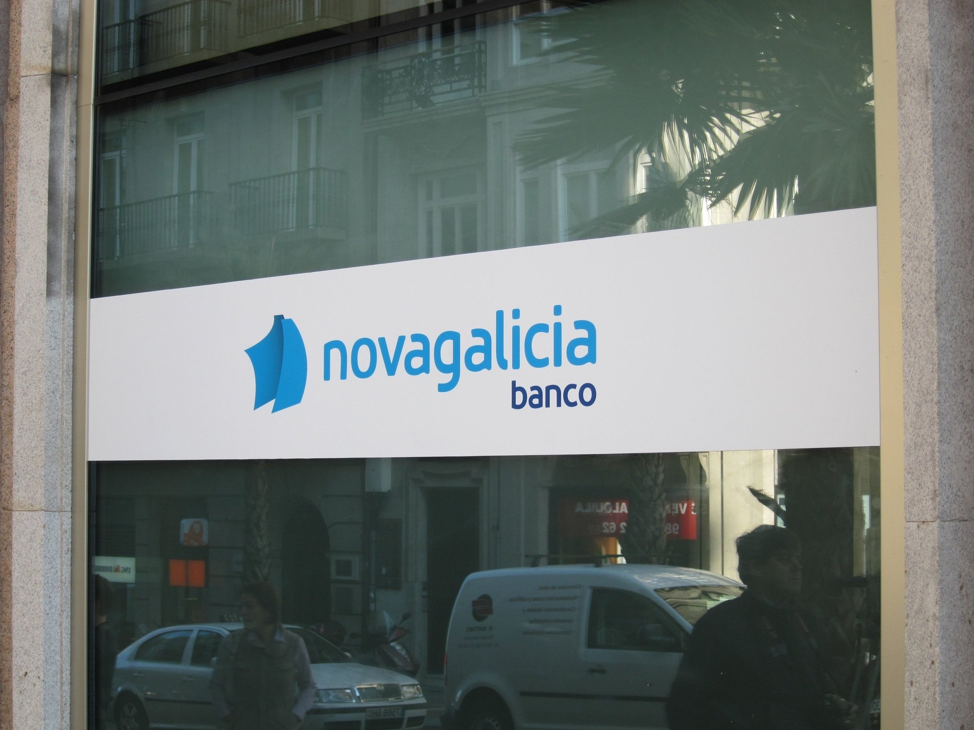 Novagalicia Banco plantea bajas para 750 empleados