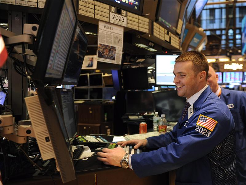 Wall Street abre con mínimos ascensos a la espera de Grecia
