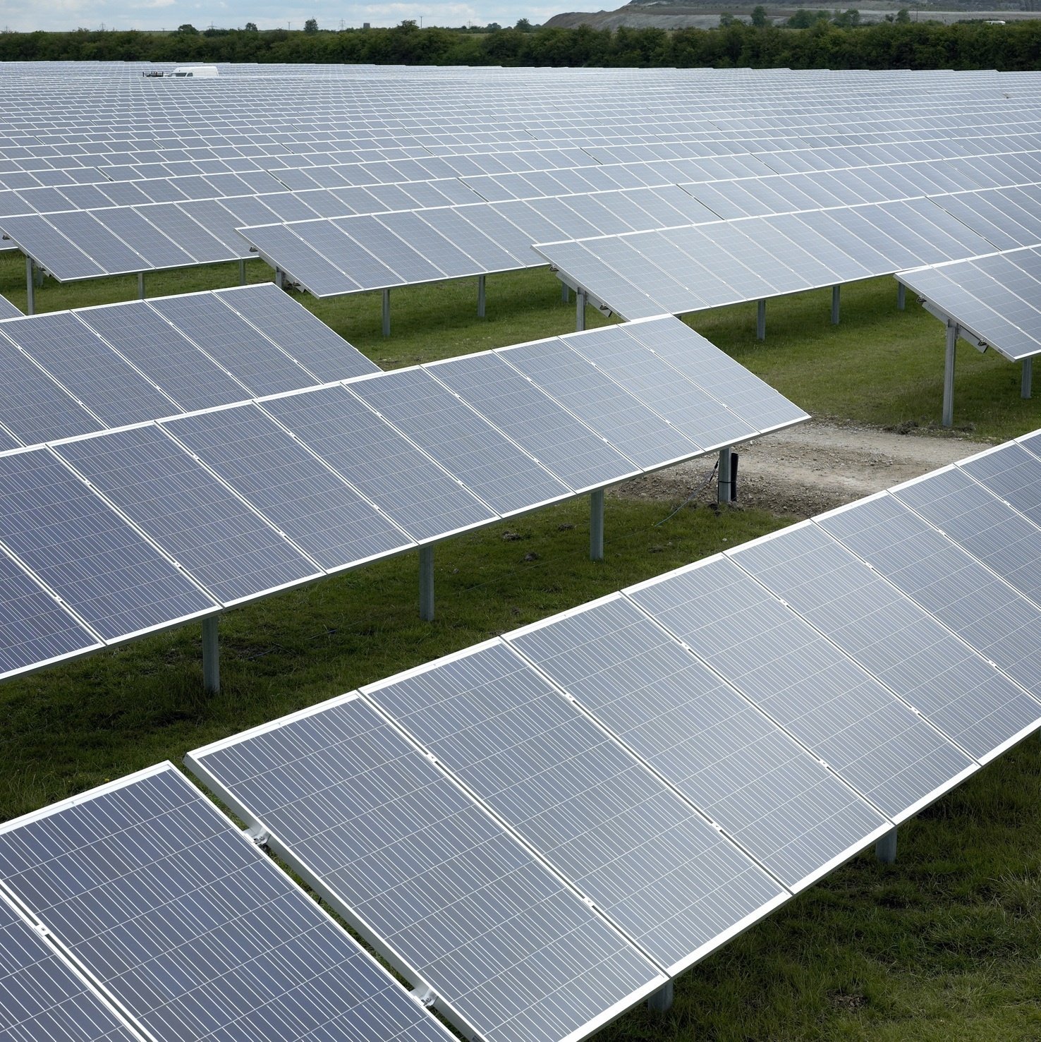 Los fotovoltaicos podrían hacer en algún caso reclamaciones patrimoniales a la moratoria, según E&Y