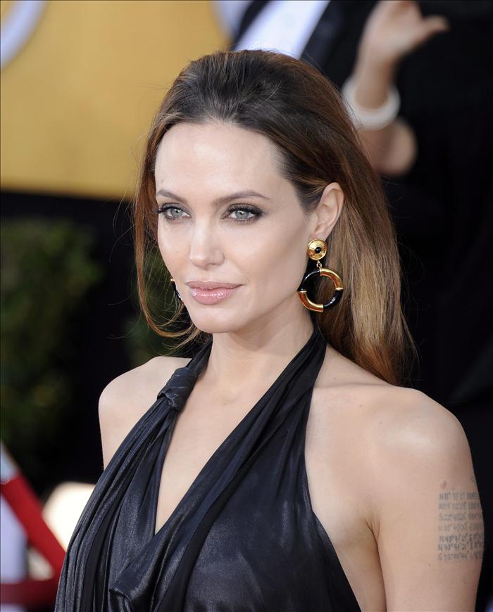 Angelina Jolie se entrevista con los ministros alemanes de Exteriores y Desarrollo
