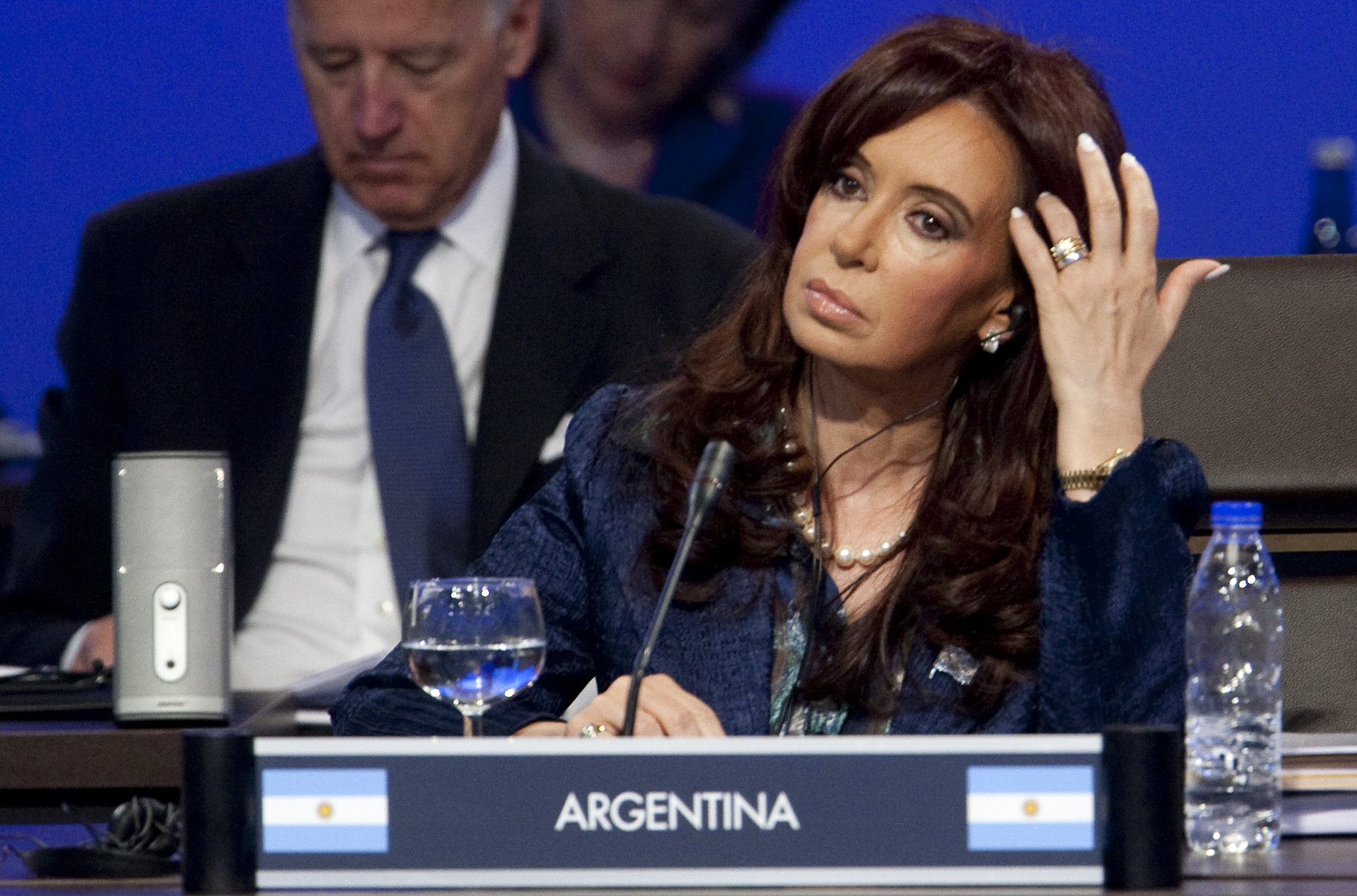 Kirchner quiere mandar más aviones de Buenos Aires a las Malvinas
