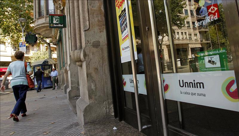 El presidente de BBVA cree que la compra de Unnim fortalece la banca española