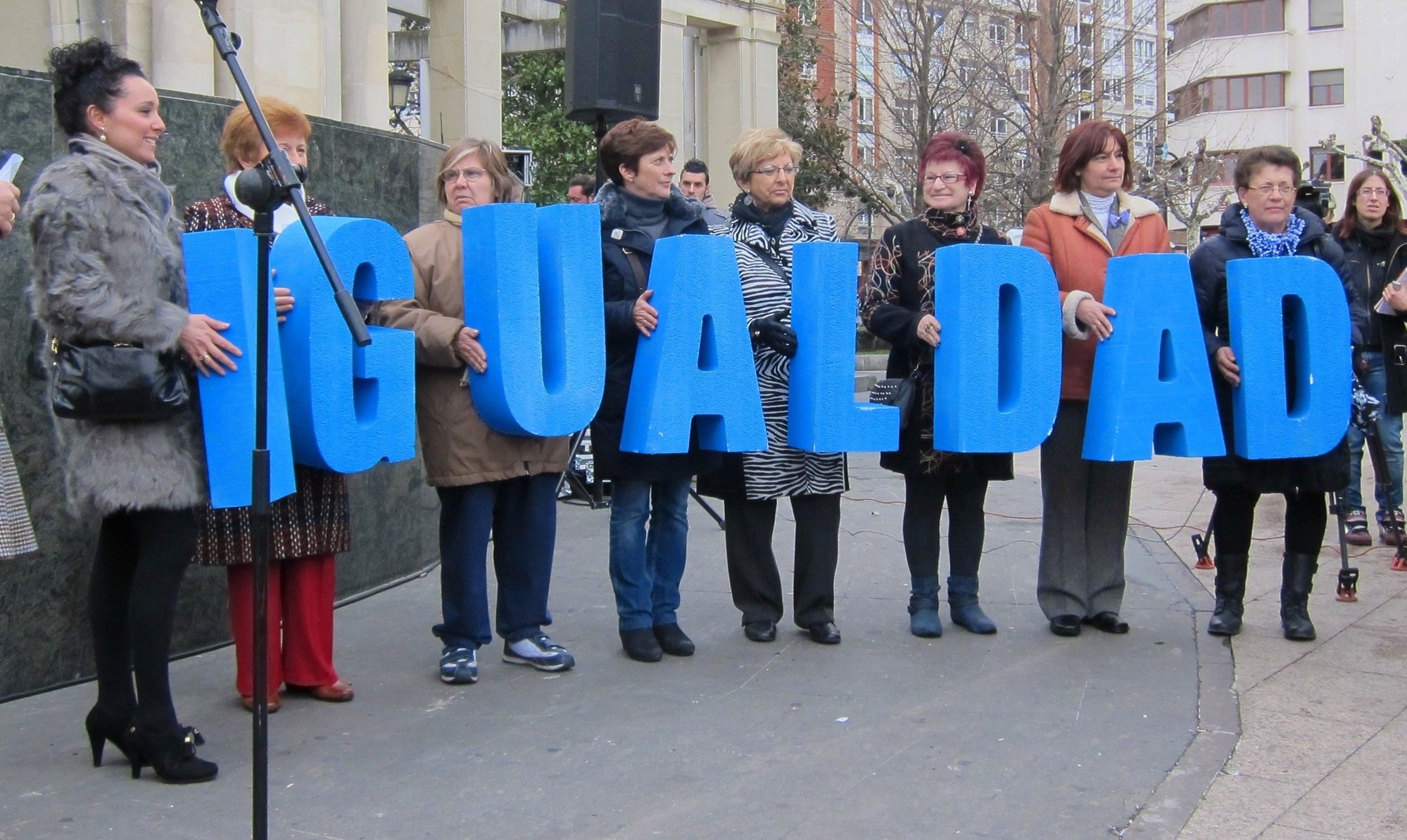 Fademur pide a las administraciones «no dar un paso atrás» en la igualdad de las mujeres pese a la crisis