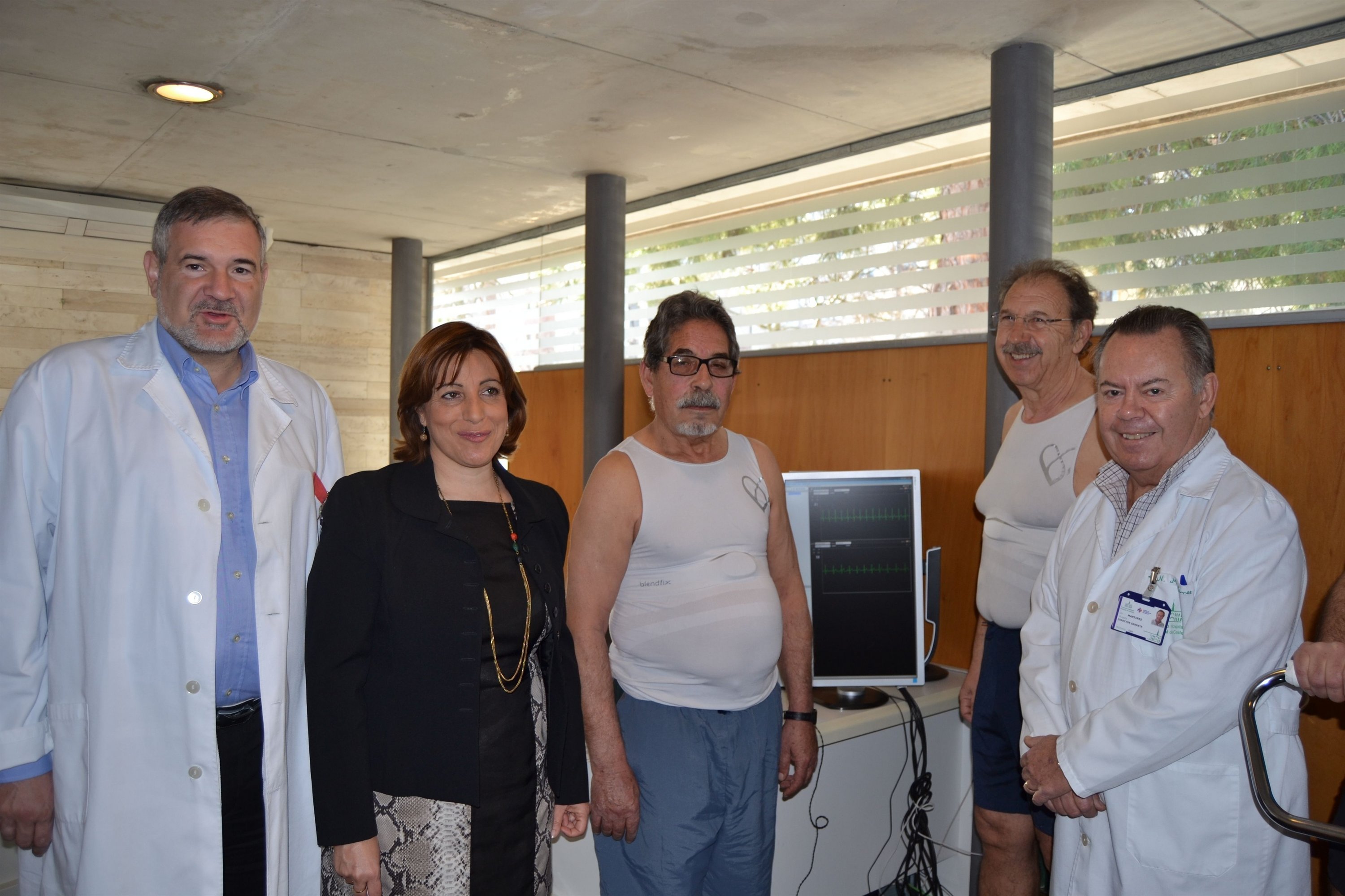 Pacientes de Rehabilitación Cardíaca del Provincial de Castellón usan camisetas que supervisan el corazón