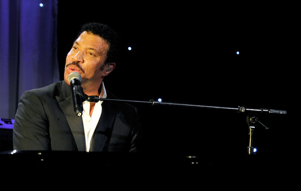 Lionel Richie publica álbum de duetos, con Shania Twain y Jimmy Buffet entre otros