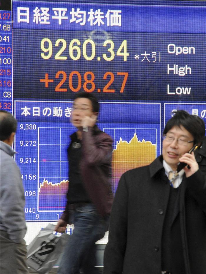 El Nikkei sube 86,18 puntos, el 0,87 por ciento, hasta 10.015,92 puntos