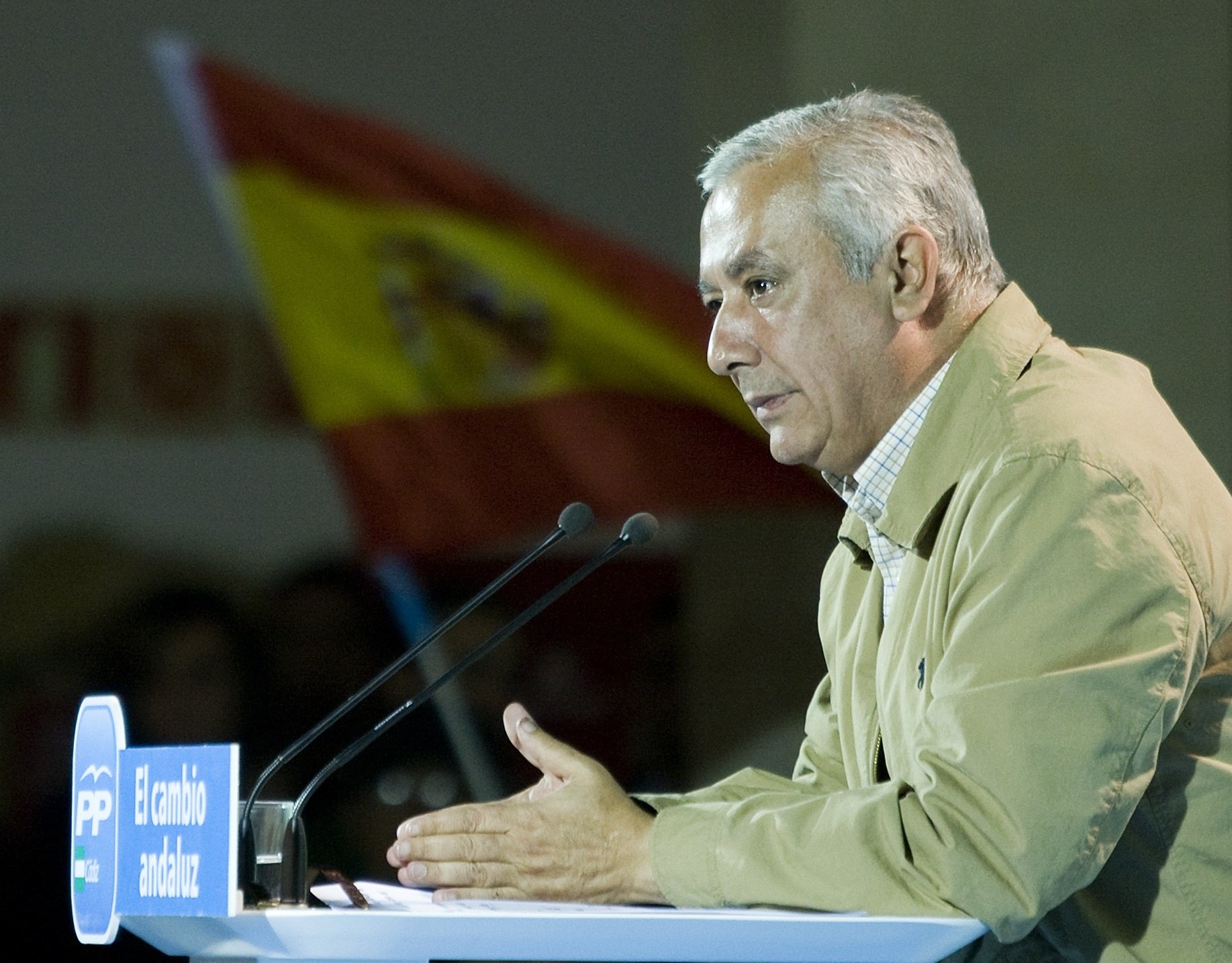Arenas critica «la falta de pudor» del PSOE-A por ponerse «detrás de las pancartas» para pedir empleo