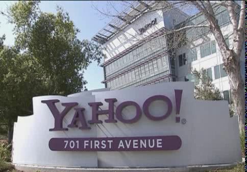 Yahoo! demanda a la red social Facebook acusándola de violar diez patentes