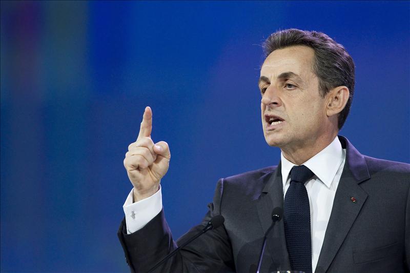 Sarkozy dice que «un país que se hunde por las deudas y el déficit no es libre»