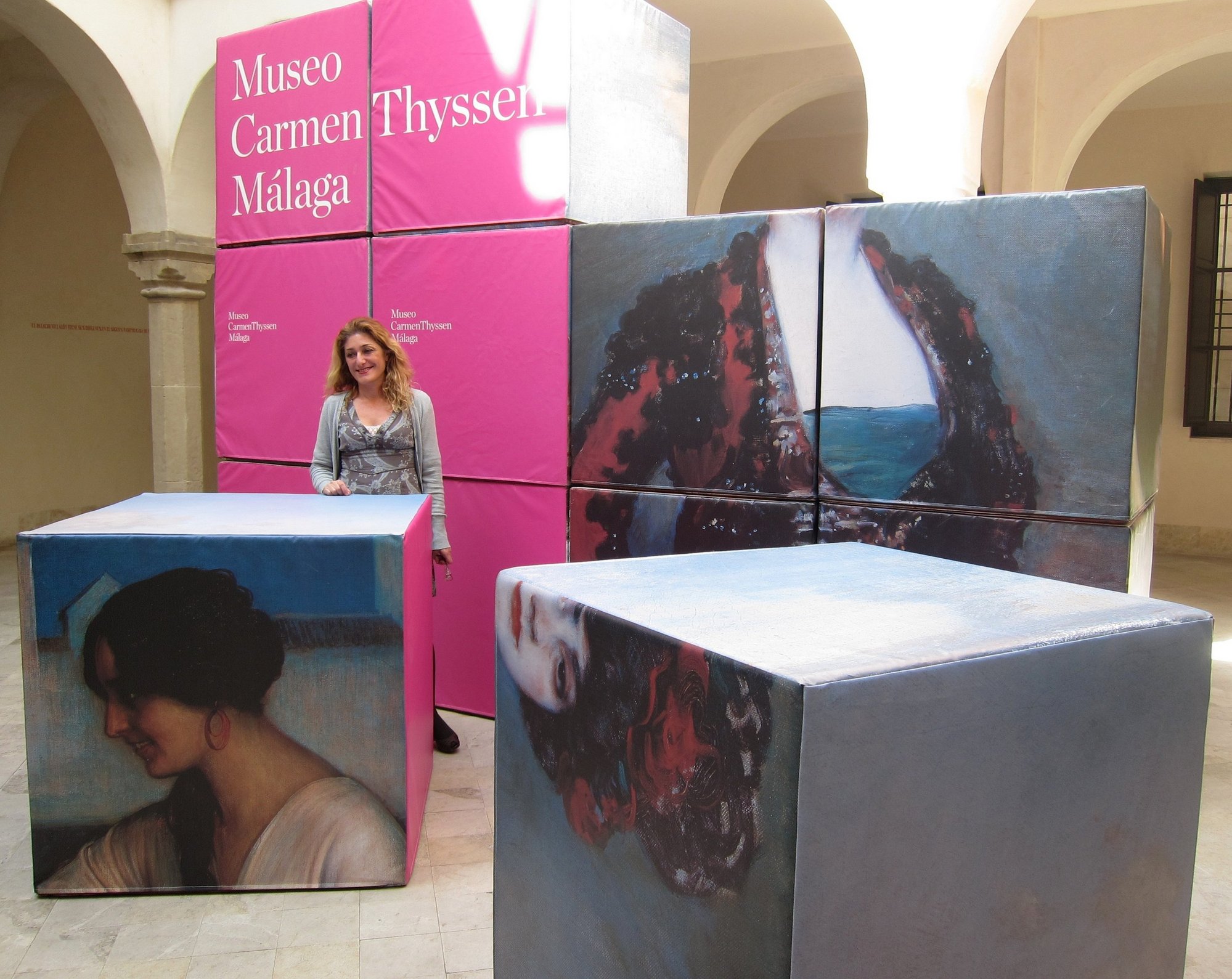 El Thyssen de Málaga saca a la calle seis de las obras de su colección permanente a través de un puzle gigante