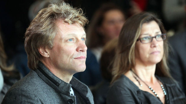 El lado más humano de Bon Jovi resumido en las mejores frases que contienen sus canciones
