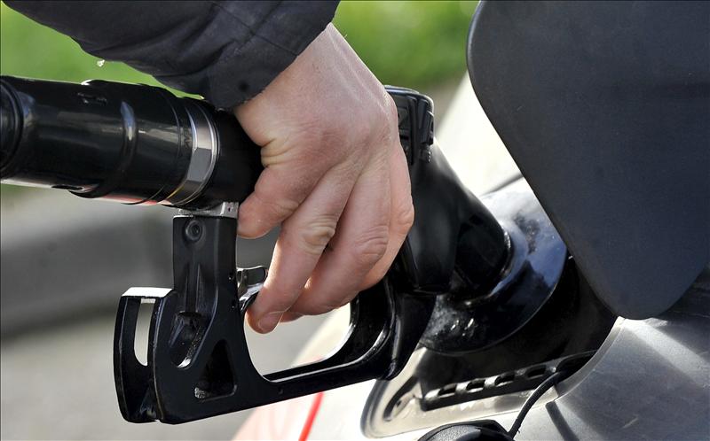 La gasolina marca un récord al venderse a 1,498 euros en plena Semana Santa